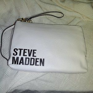 Steve Madden wristlet purse